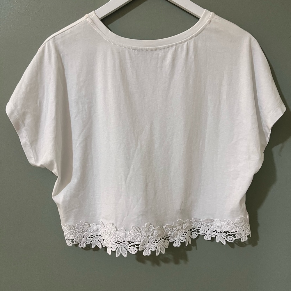 Zara women short sleeve white tee embroidered bottom never worn large - Picture 4 of 5